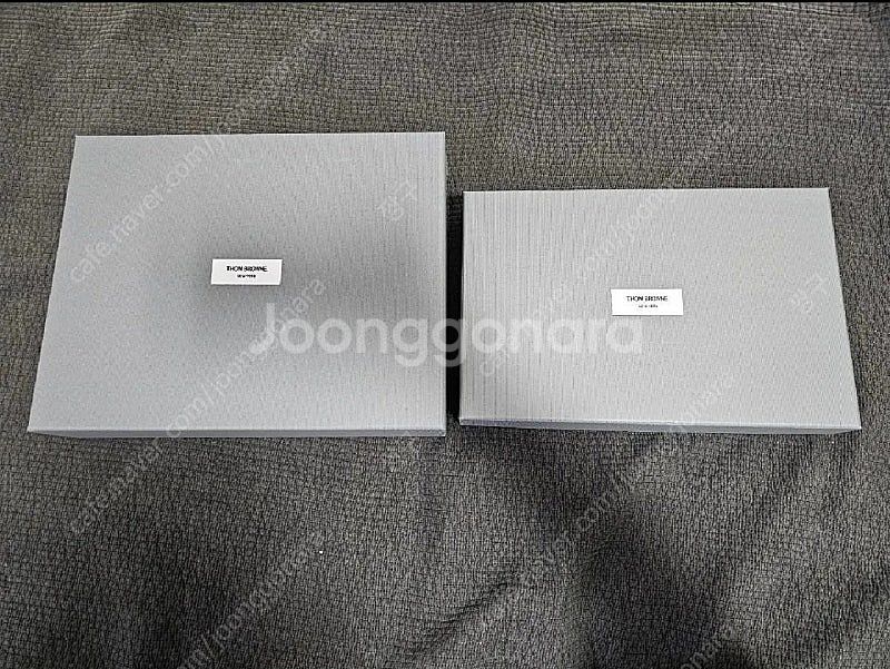 톰브라운 쇼핑백 및 포장박스 판매합니다.--2