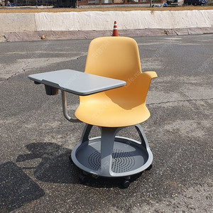스틸케이스 노드체어 STEELCASE 삼각대베이스 스텐다드 (성인용)