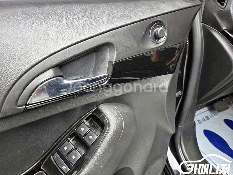 [쉐보레]올란도 1.6 디젤 퍼펙트 블랙 (7인승) 2016 년 경유 중고 중고차 전액할부☆중고차리스☆중고차수출--5