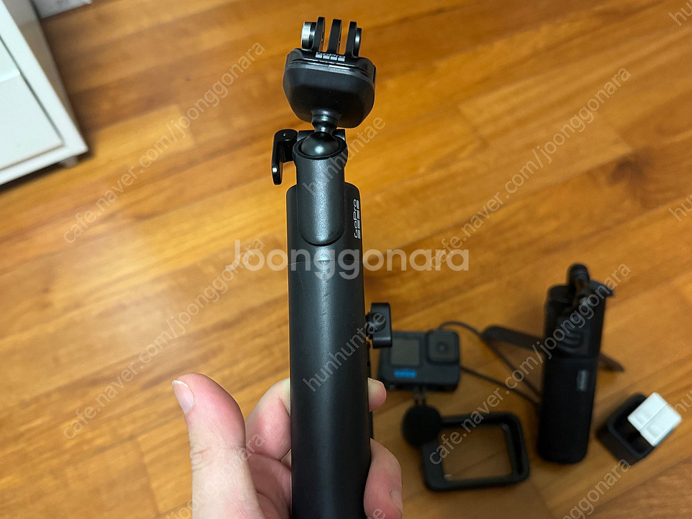 고프로 히어로12 블랙 액션캠 + 볼타, 미디어모듈, 추가배터리2개--2