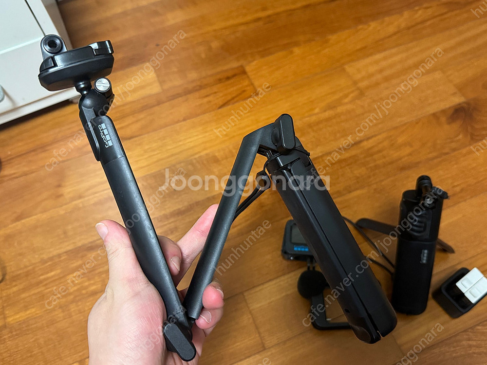 고프로 히어로12 블랙 액션캠 + 볼타, 미디어모듈, 추가배터리2개--3