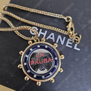 샤넬 라파우자 네크리스