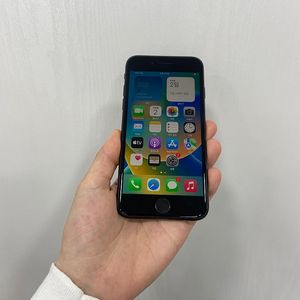 94681 아이폰SE2 64기가 블랙 팝니다 14만원