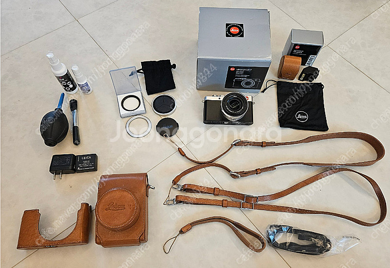 라이카 Leica d lux7 카메라 판매합니다.(금액...--0
