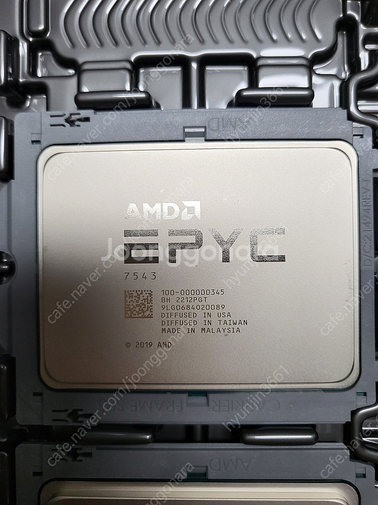 AMD CPU EPYC 7543 32코어 팝니다.--1