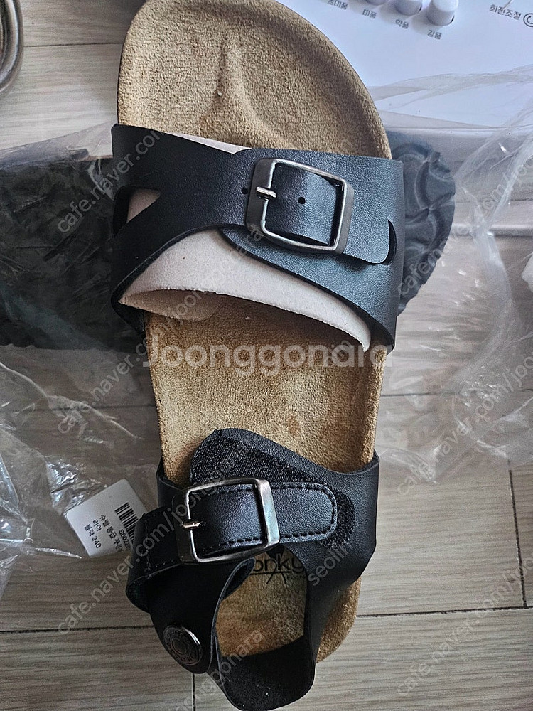 신발 새상품 택배거래 직거래--0