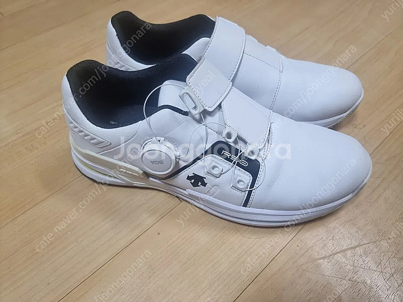 데상트 r90골프화 275 사이즈 에이급 팝니다. 1번...--9