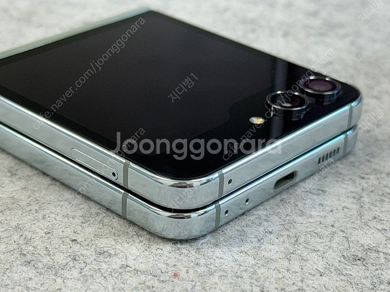 갤럭시Z플립5 민트 256G 24년8월개통 미파손 무잔...--3