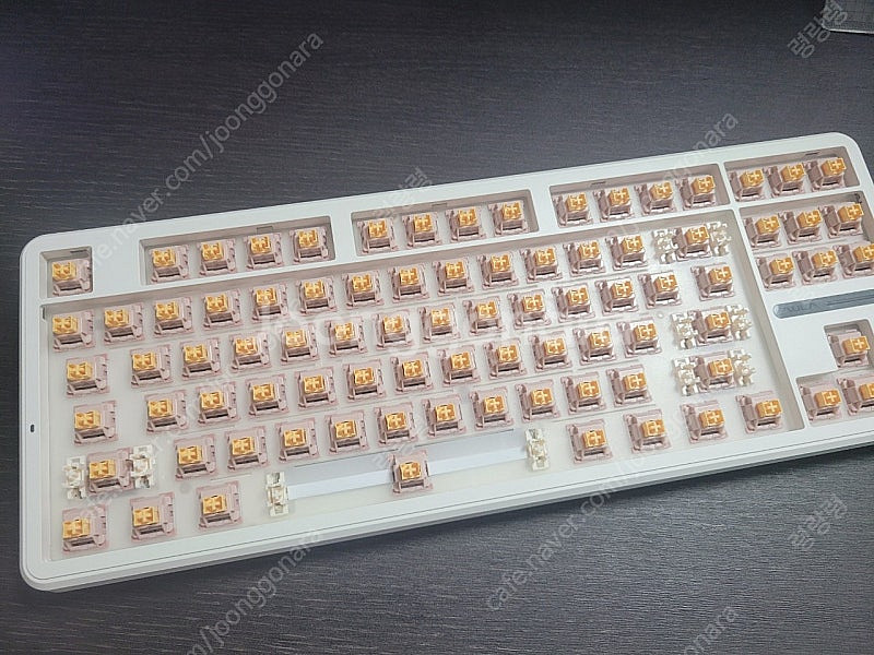 정발 독거미 f87pro 유무선 저소음 피치축v2 올리비아 화이트 (택포)--6