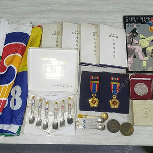 서울 88 올림픽 기념물품 깃발 기장 메달 스푼세트 책자 일괄판매 30만원(글수정)