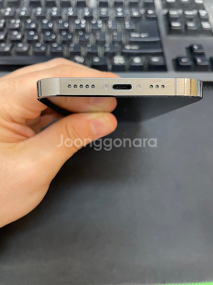 아이폰12프로 블랙 256GB 가성비좋은 중고24만팝니...--5
