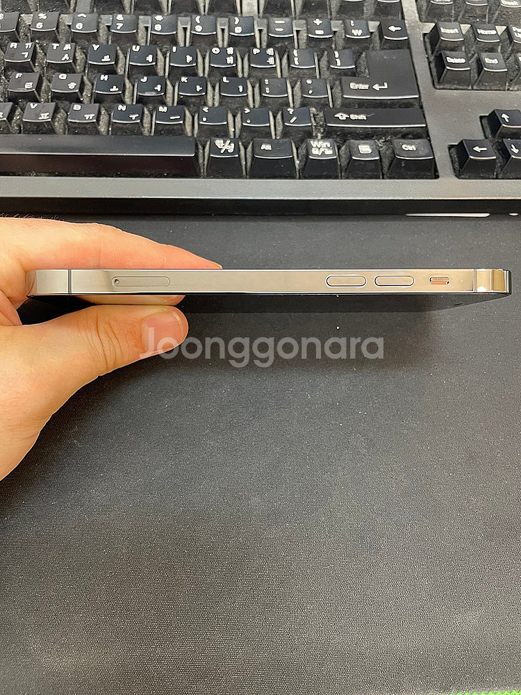 아이폰12프로 블랙 256GB 가성비좋은 중고24만팝니...--6