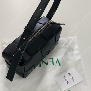 보테가베네타 브릭카세트 스몰 블랙