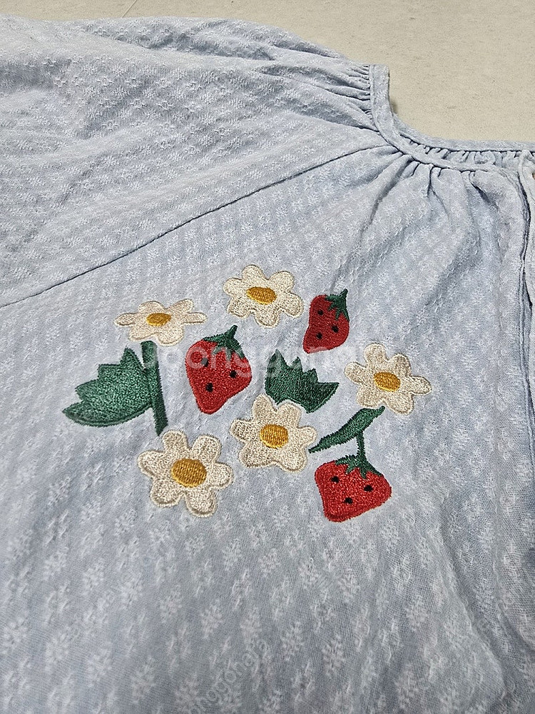 리미떼두두 딸기 셋업(블라우스+치마바지) XL(120)--2