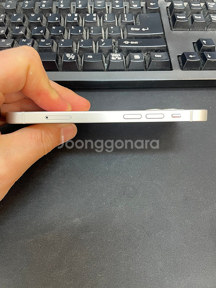 아이폰12미니 화이트 128GB 상태좋은 중고20만팝니...--6
