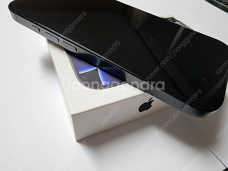 아이폰 16프로 256GB S급 블랙 티타늄--3