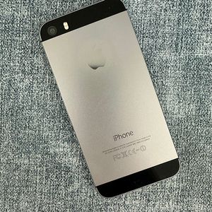 아이폰5S 16기가 블랙색상 기능정상 상태좋고 깨끗한폰 6만원 판매해요