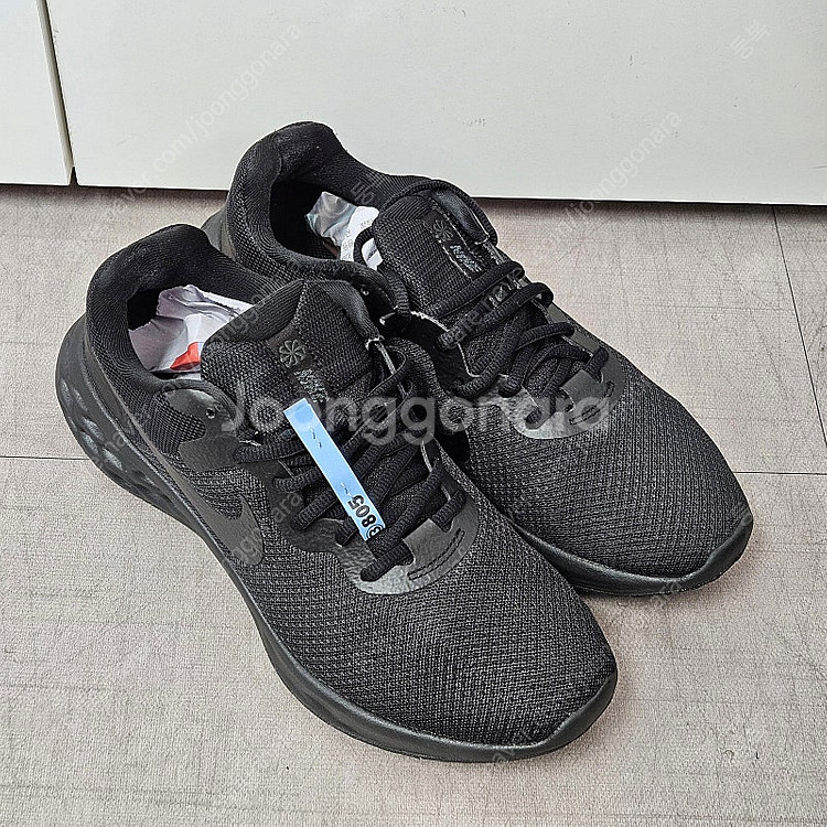 나이키 운동화 (275) DC3728-001 판매합니다.--0