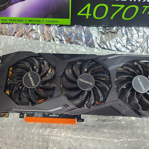 기가바이트 RTX 2080ti UDV WF3 D6 11GB 팝니다