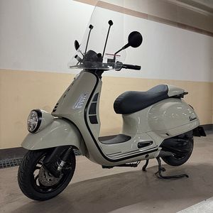 베스파 GTV300 베이지 사비아 판매