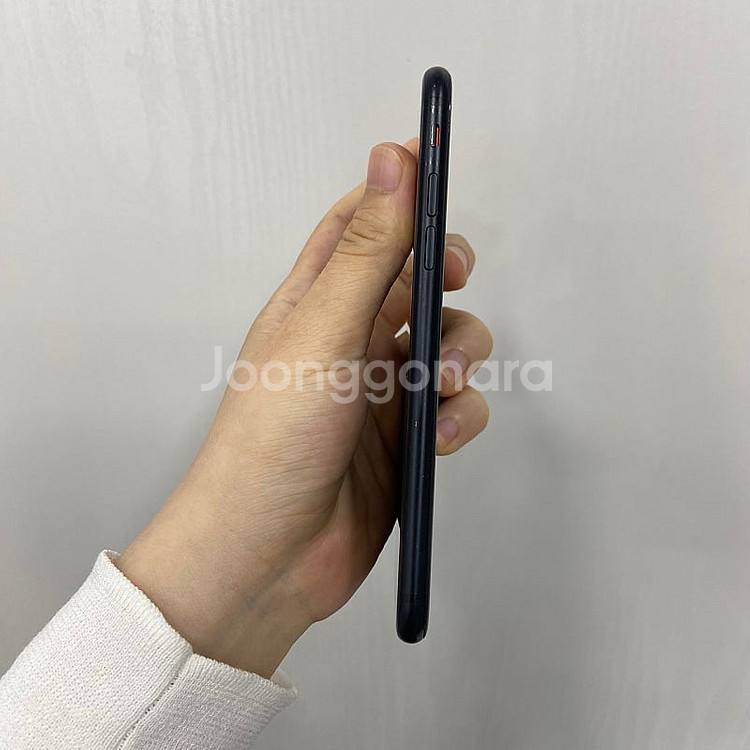 94681 아이폰SE2 블랙 64GB 부산 중고폰 팝니...--6