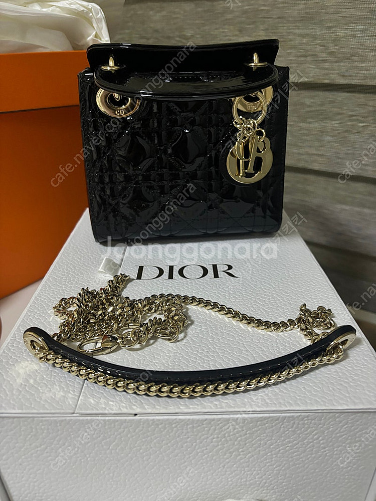 레이디디올 미니 디올 페이던트 블랙(가격내림)--0