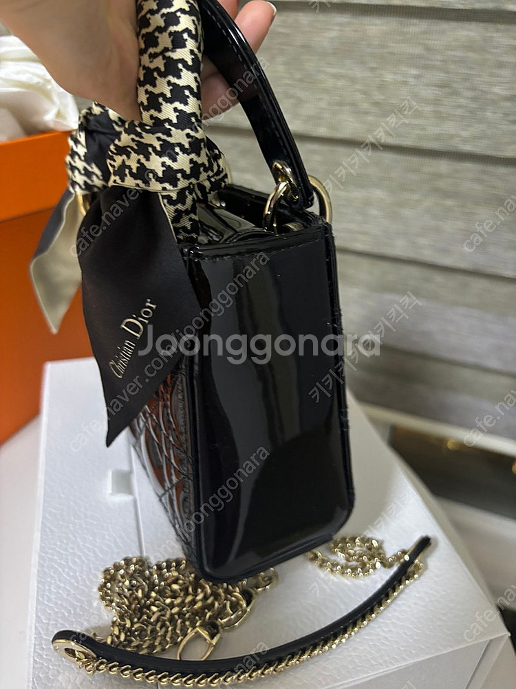 레이디디올 미니 디올 페이던트 블랙(가격내림)--6