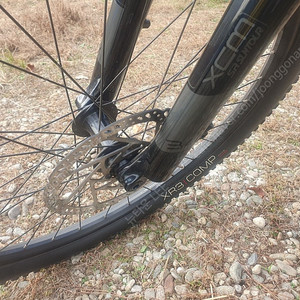 트렉 파워플라이4 E-MTB 자전거입니다