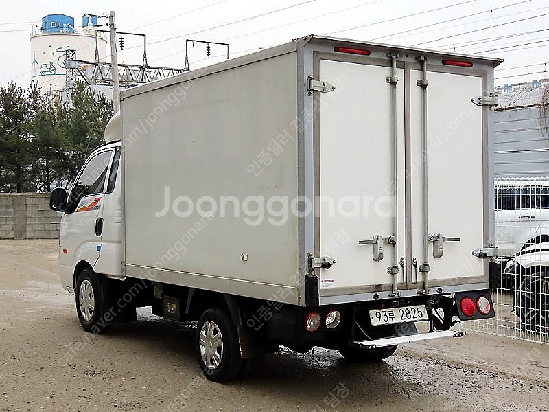 중고 봉고3 1톤 내장탑차 흰색 2019년식 50,65...--4