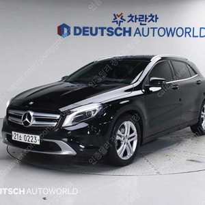 벤츠 GLA 중고 벤츠 GLA클래스 중고 검정색 2016년식 46,098km GLA200 D 4MATIC 중고자동차
