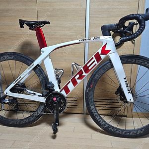 트렉 마돈 SLR7 6세대 포스전동12단 (54사이즈) 디스크 로드 판매합니다