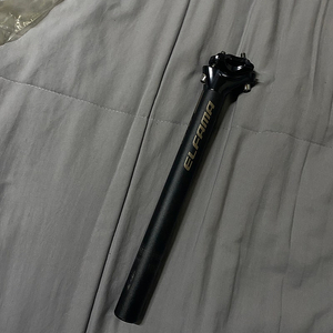 엘파마 싯포스트