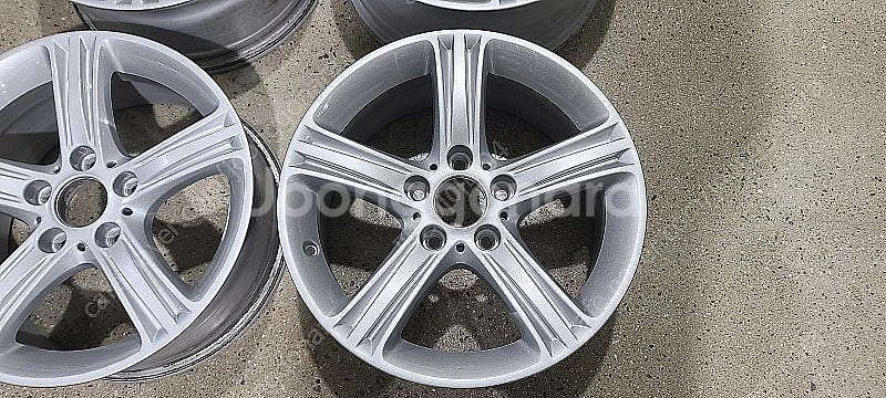 bmw 320d 17인치 순정휠 대품판매20만원--1
