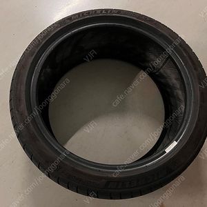 미쉐린PS4 235-40-18 타이어 1짝 판매합니다
