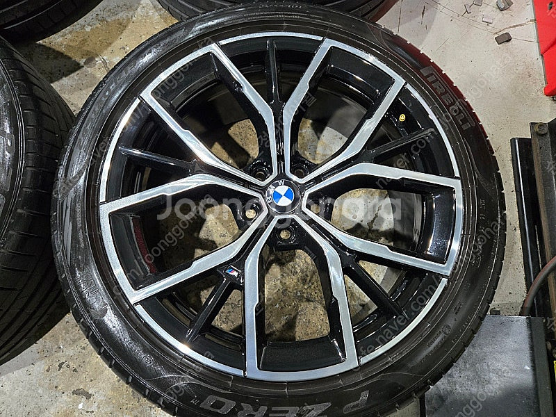 BMW G30 5시리즈 845M 19인치 순정 휠타이어...--1