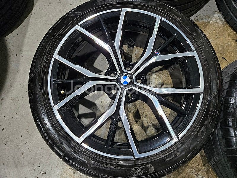 BMW G30 5시리즈 845M 19인치 순정 휠타이어...--2