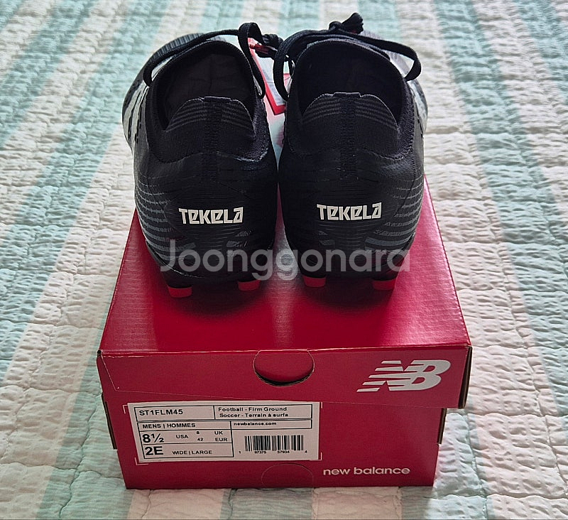 [뉴발란스] 테케라 V4+ 최상급 축구화 (새 상품 / 265 / 9만원)--2