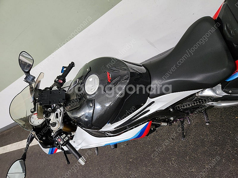 16년식 BMW S1000RR 상태A급 판매합니다.--7