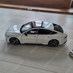 1:18아우디 a7