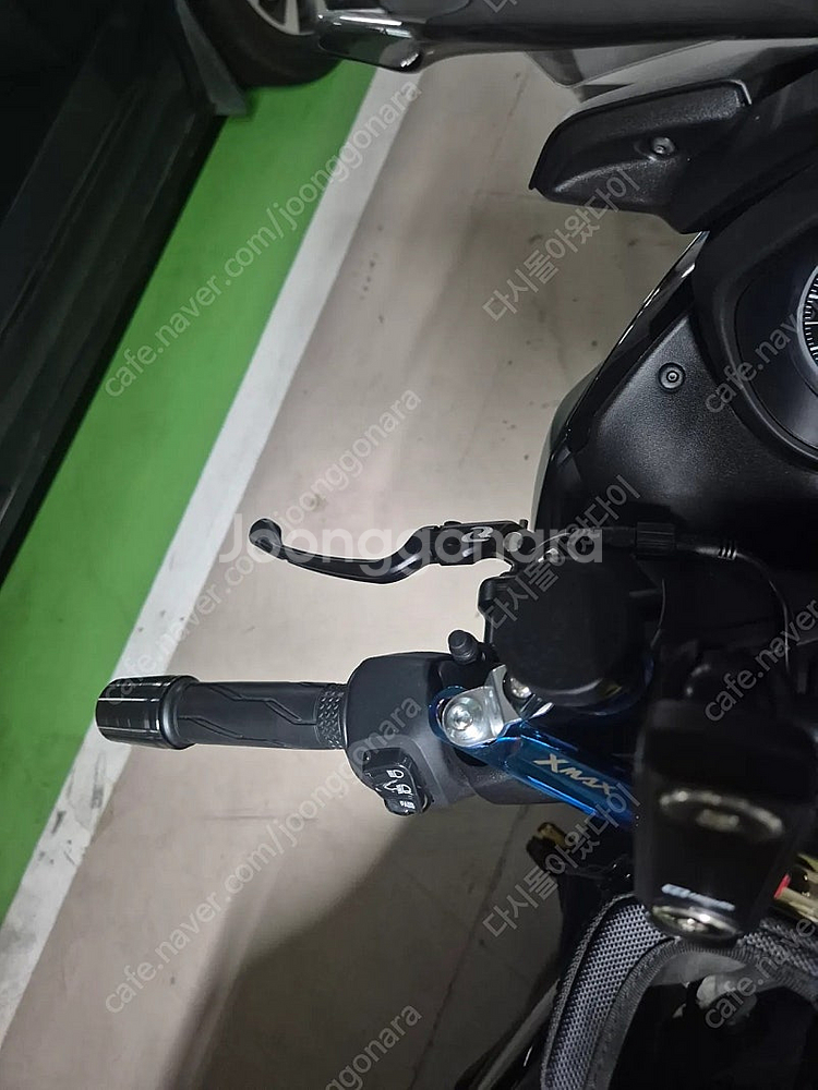 xmax 21년식 5xxxkm 적은 키로수 풀튜닝--2