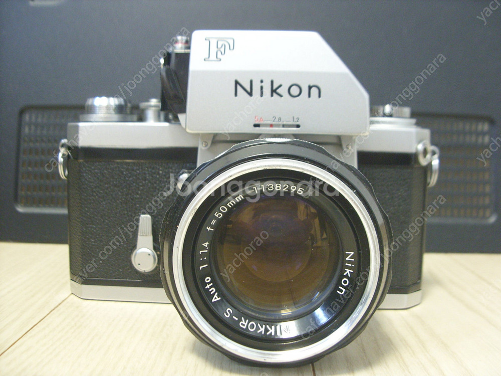 NIKON F + DP-1 + 50mm F1.4--5