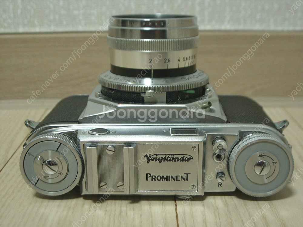VOIGTLANDER PROMINENT + ULTRON...--5