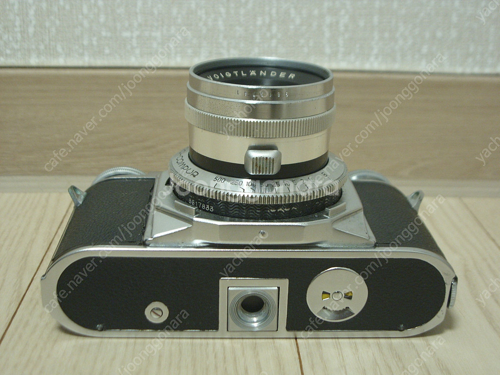 VOIGTLANDER PROMINENT + ULTRON...--6