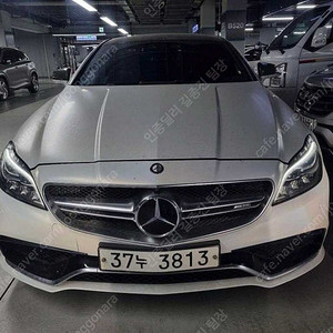 벤츠 CLS 중고 벤츠 CLS클래스 중고 벤츠 중고 흰색 2016년식 CLS 63 AMG 4MATIC 중고자동차할부