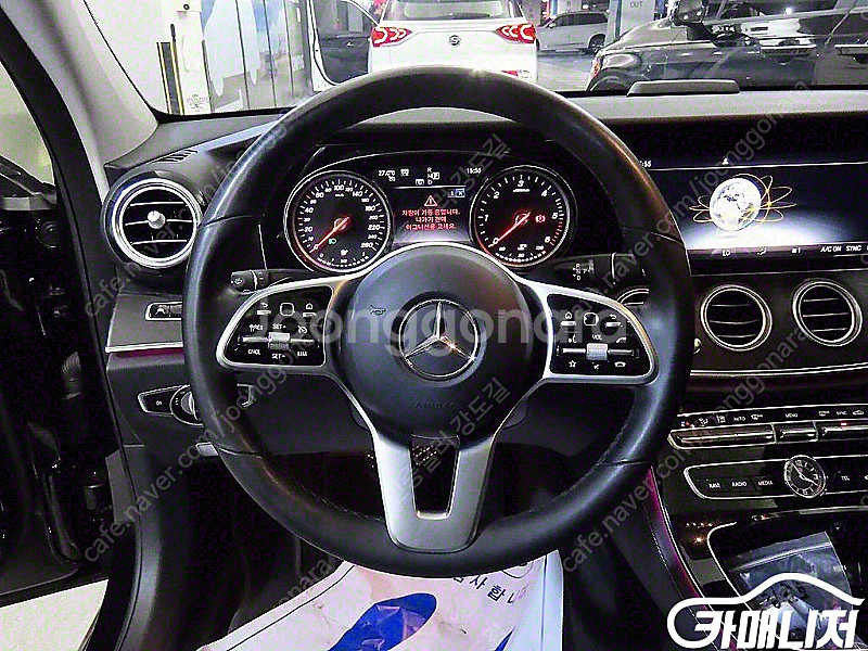 [벤츠]E-클래스 W213 E220d 아방가르드 (5인...--8