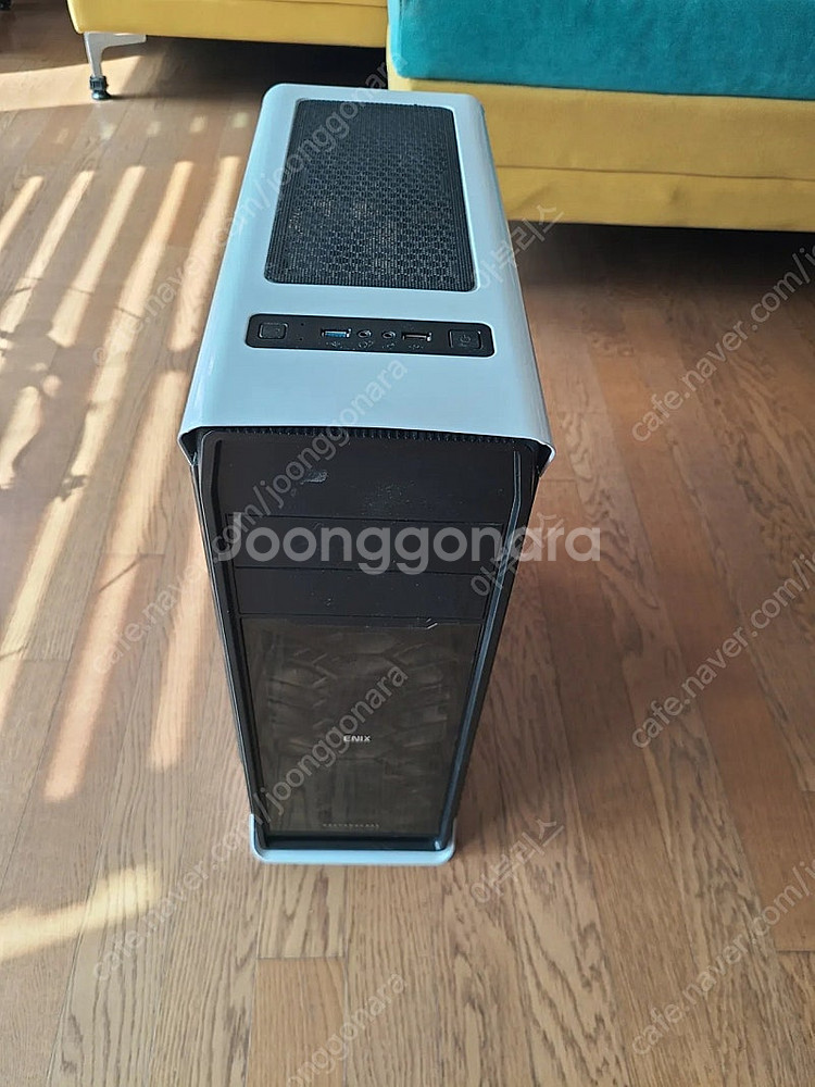 컴퓨터 본체와 모니터 I7 6700K 1070 16GB--0