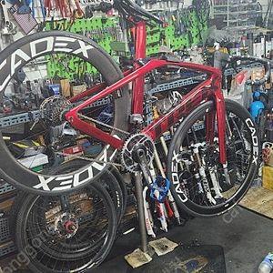 트렉 마돈 SLR8 2023년 6세대 구매 전동 스램 포스 PPF 작업 52사이즈 (실주행 적음)