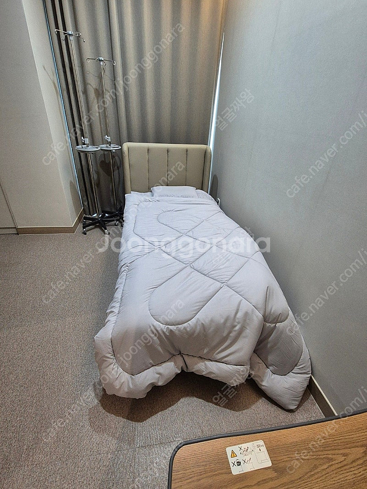 병원침대 판매합니다 슈퍼싱글 , 싱글 두개입니다--0