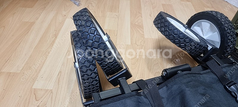 코멧 아웃도어 캠핑 폴딩 카트 + 수납가방 세트 대형--1