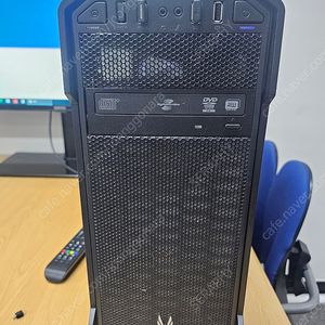 [개인] i5-4670 /RAM16GB/RX460/SSD512GB 컴퓨터 본체 12만 팝니다.